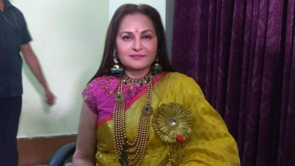 దక్షిణాది చిత్ర పరిశ్రమలోని ప్రముఖ నటీమణులలో ఒకరిగా జయప్రద 