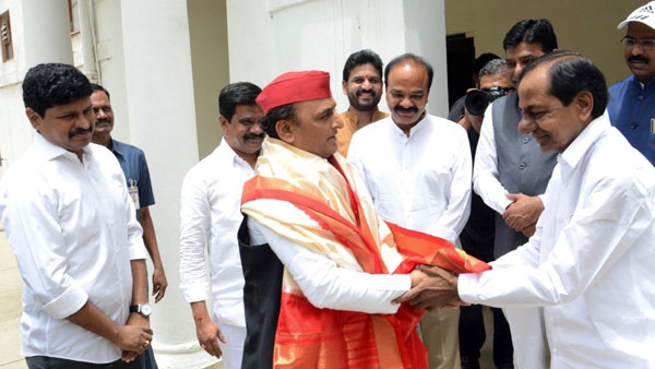 ఆ తర్వాత అరవింద్ కేజ్రీవాల్‌తో కేసీఆర్ భేటీ.. పంజాబ్‌కు
