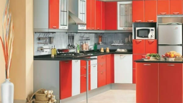 వంట గదిలో పెట్టకూడని వస్తువులు ఇవే 