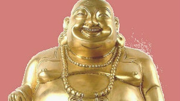 బంగారు నాణేల సంచితో లాఫింగ్ బుద్ధతో అదృష్టం 