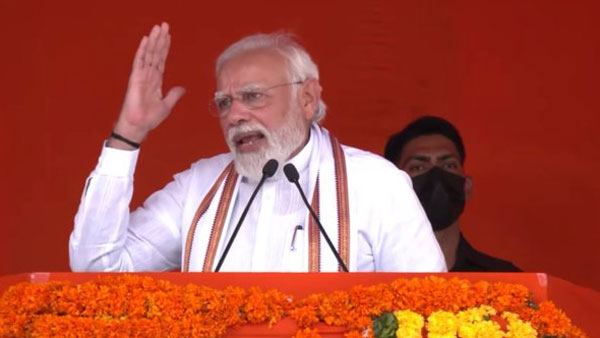 టీఆర్ఎస్ పై ప్రధాని ఎటాక్