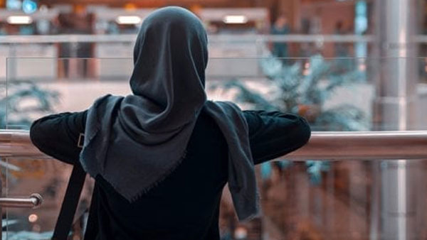 చివరి శుక్రవారం అర్దరాత్రి