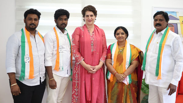 టీఆర్ఎస్ పార్టీకి నల్లాల ఓదెలు దంపతులు గుడ్‌బై