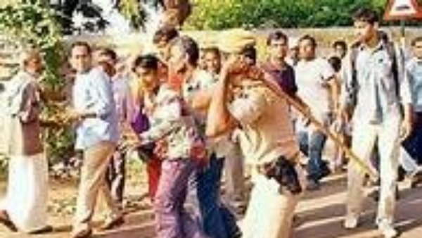 Stones pelted, bikes set ablaze in Jodhpur over loudspeakers on Eid