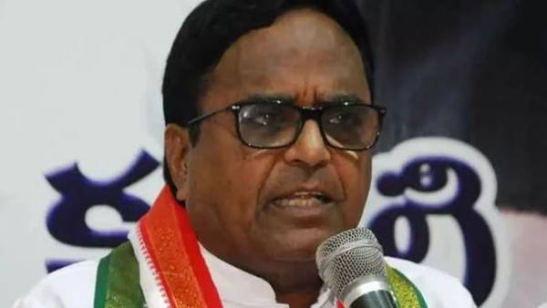  అవినీతి సొమ్ముతో దేశ పర్యటన.. తెలంగాణ సీఎం పొన్నాల ధ్వజం