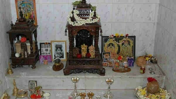 పూజ గది ఈ దిక్కులో ఉంటే మంచిది 