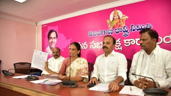 రాష్ట్రానికి బీజేపీ ఏమిచ్చిందో షా చెప్పాలి.. పట్టుబట్టిన మంత్రి సబిత రాష్ట్రానికి బీజేపీ ఏమిచ్చిందో షా చెప్పాలి.. పట్టుబట్టిన మంత్రి సబిత