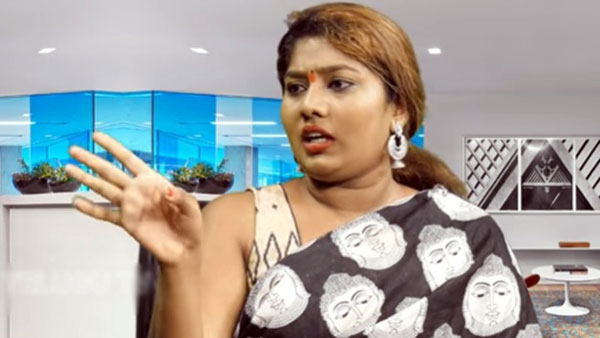 మంగళగిరిలో జనసేన కార్యాలయం ఎదుట మంగళగిరిలో జనసేన కార్యాలయం ఎదుట