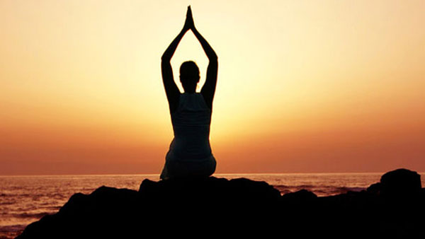 మనిషి సంపూర్ణ ఆరోగ్యంతో జీవించాలంటే సూర్యుడే కనికరించాలి .. లేదంటే ఆస్పత్రి పాలే!!