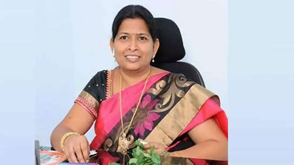 కఠిన పరీక్షలను ఎదుర్కొంటున్న హోం మంత్రి తానేటి వనిత కఠిన పరీక్షలను ఎదుర్కొంటున్న హోం మంత్రి తానేటి వనిత