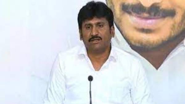 చంద్రబాబు వాగుడే వాగుడు .. రాయలసీమలో సీట్ల కోసం ఫ్యాక్షన్ ఉన్మాదిగా బాబు చంద్రబాబు వాగుడే వాగుడు .. రాయలసీమలో సీట్ల కోసం ఫ్యాక్షన్ ఉన్మాదిగా బాబు