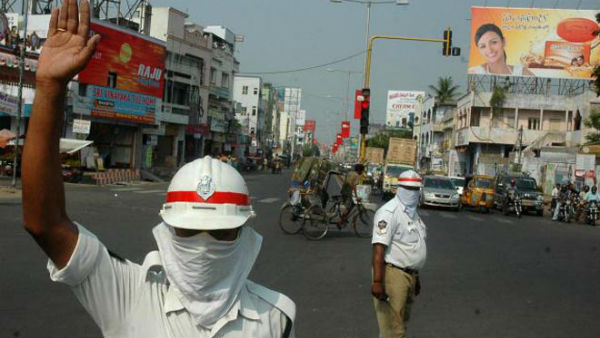 ట్రాఫిక్ జామ్ ల పరిష్కారం కోసం గూగుల్ తో ఒప్పందం 