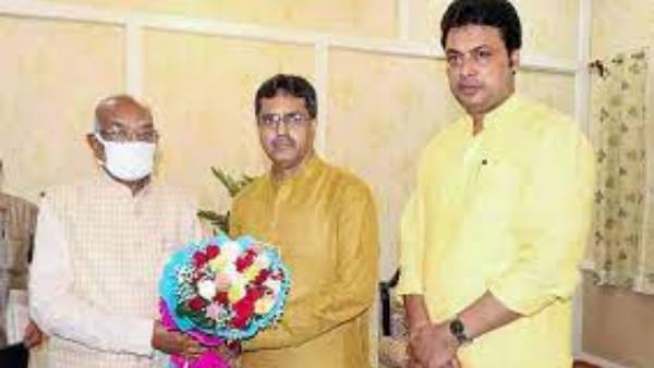 ఒక్క రోజులోనే కీలక మార్పులు ఒక్క రోజులోనే కీలక మార్పులు