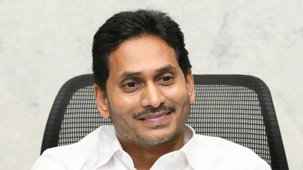 అమరావతి, వైజాగ్ రాజధానులపై ఆదేశాలు అమరావతి, వైజాగ్ రాజధానులపై ఆదేశాలు