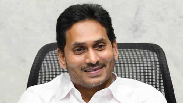 ప్రతీ నియోజకవర్గంలో ఎంఐజీ లేఅవుట్లు ప్రతీ నియోజకవర్గంలో ఎంఐజీ లేఅవుట్లు