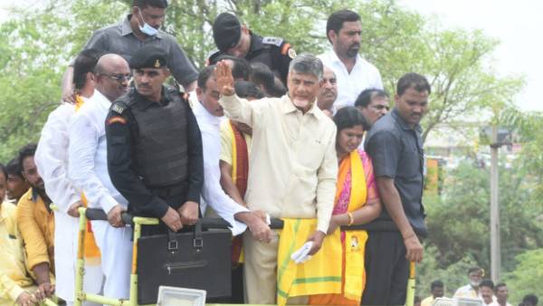  బాదుడే బాదుడులో చంద్రబాబు