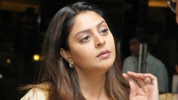 కాంగ్రెస్ జాబితాలో పేరు లేకపోవటంతో కాంగ్రెస్ నేతల అసంతృప్తి 