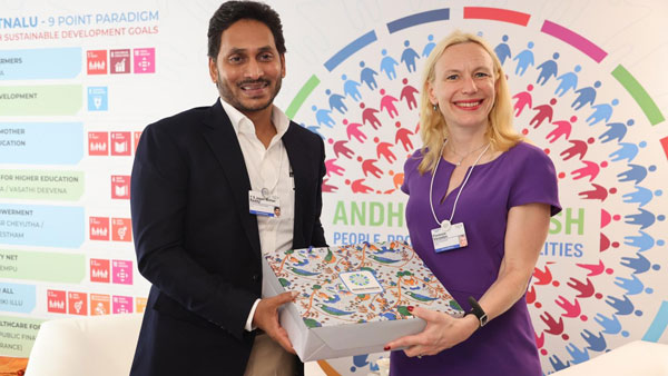 జగన్ పెట్టుబడుల వేట