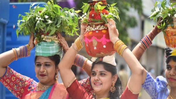 పనులు పూర్తి చేయాలి..