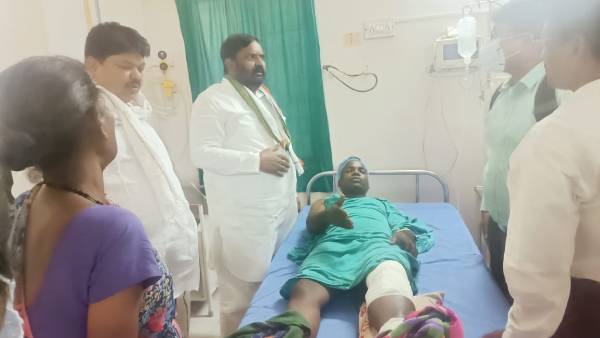 Hyderabad: police constables brutally beaten a gym trainer Hyderabad: police constables brutally beaten a gym trainer