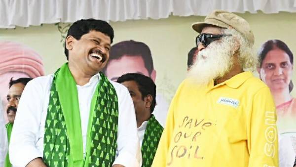 దేశం పచ్చబడాలి...సంతోష్ గ్రీన్ ఇండియా ఛాలెంజ్ చొరవ అభినందనీయమన్న జగ్గీ దేశం పచ్చబడాలి...సంతోష్ గ్రీన్ ఇండియా ఛాలెంజ్ చొరవ అభినందనీయమన్న జగ్గీ