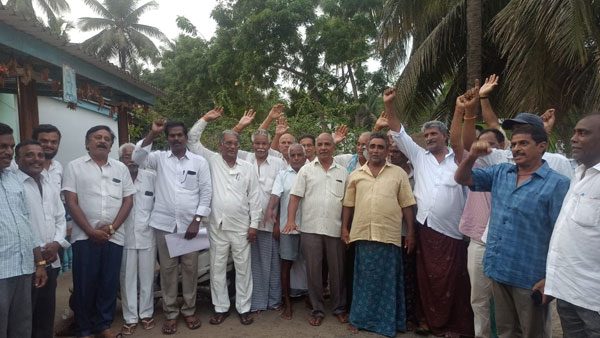 క్రాప్ హాలిడే వెనుక? క్రాప్ హాలిడే వెనుక?