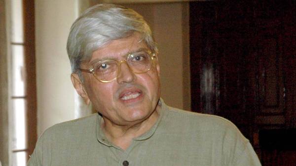 మూడో వ్యక్తి నో..