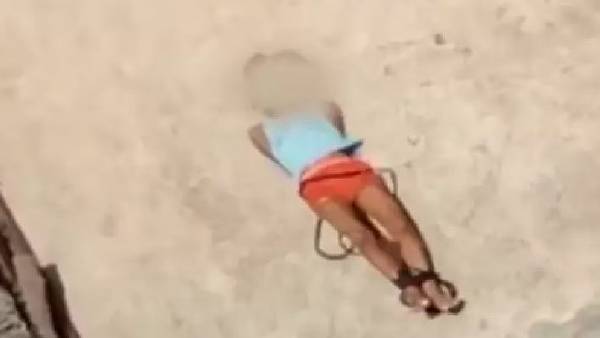 తండ్రి లేరట..