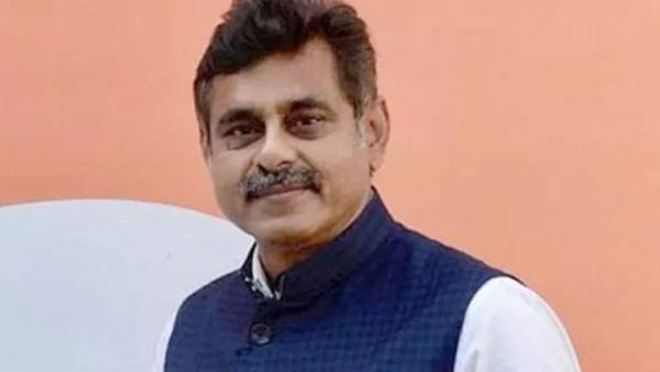 మోడీ సమక్షంలో బీజేపీలో చేరతా: కొండా విశ్వేశ్వర్ రెడ్డి