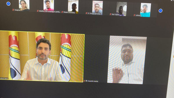 పిల్లలతో రాజకీయాలు చేస్తూ ఊరుకోం