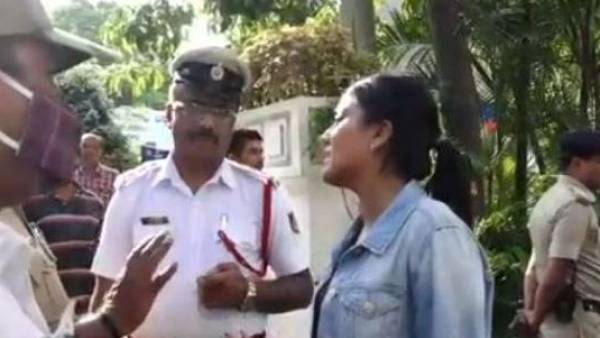 డబ్బులు లేవట డబ్బులు లేవట