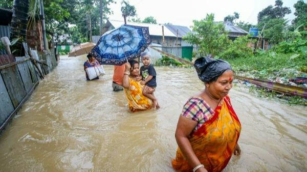 ఇప్పటికే ఈ జిల్లాల్లో మోస్తరు నుంచి భారీ వర్షాలు