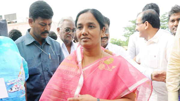 పోలీసు బలగాలు