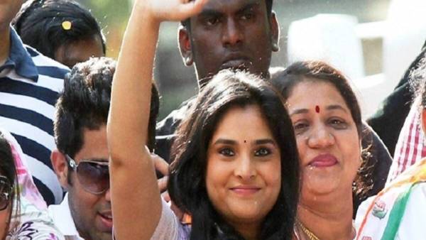  సోషల్ మీడియాలో టైమ్ పాస్