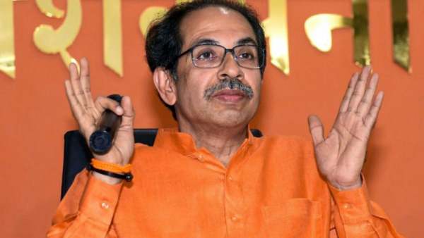 సీఎం గ్రూప్ లోని మరో ఇద్దరు ఎమ్మెల్యేలు జంప్ సీఎం గ్రూప్ లోని మరో ఇద్దరు ఎమ్మెల్యేలు జంప్