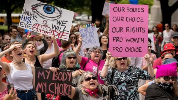 స్వాగతించిన ఉద్యమకారులు..