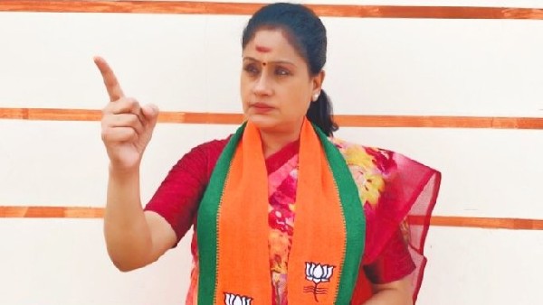 తమ గులాబీ రంగు ఎప్పటికైనా వెలిసిపోయేదే : కేసీఆర్ ను టార్గెట్ చేసిన విజయశాంతి 