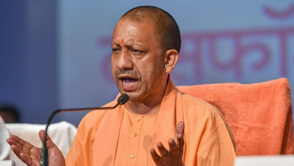 CM Yogi laid the foundation stone of Ram Mandirs Garbhagriha, temple is scheduled to be opened by December 2023 CM Yogi laid the foundation stone of Ram Mandirs Garbhagriha, temple is scheduled to be opened by December 2023