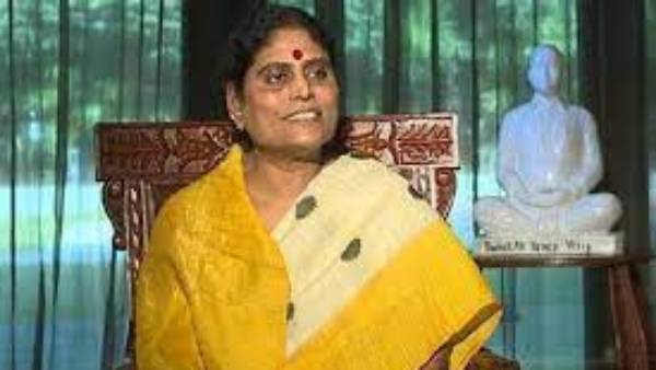 విజయమ్మ హాజరు పైన క్లారిటీ