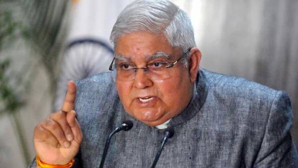 ఎవరీ జగదీప్ ధన్‌కర్?: సుప్రీంకోర్టు లాయర్‌గానూ సేవలు