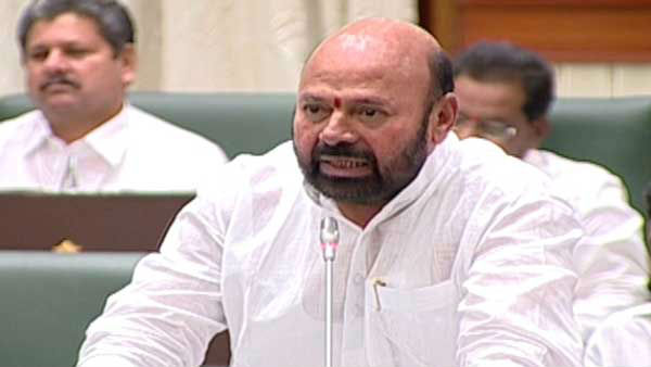 ముత్తిరెడ్డి వ్యాఖ్యలపై మండిపడుతున్న ప్రతిపక్షాలు 