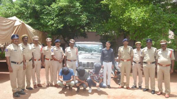 జల్సాలకు అలవాటు పడిన ముగ్గురు యువకులు .. అడ్డదారిలో డబ్బు కోసం