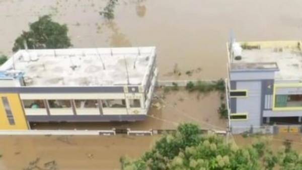  హైదరాబాద్ ను ఏపీలో కలిపేస్తారా ?