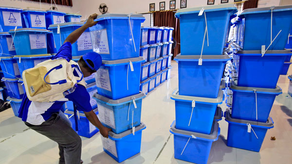 రేపు ఢిల్లీకి బ్యాలెట్ బాక్స్