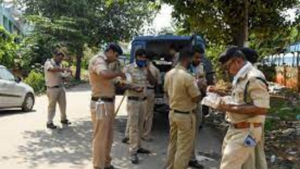  17 ఏళ్ల నుంచి మకాం