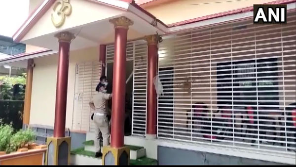 BOMB hurled at RSS office in Kerala: BJP blames on CPM BOMB hurled at RSS office in Kerala: BJP blames on CPM