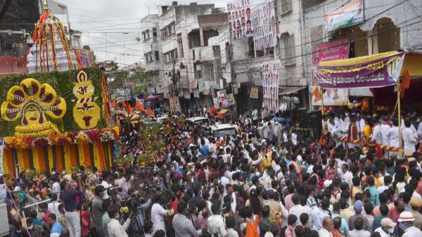 ట్రాఫిక్ ఆంక్షలు