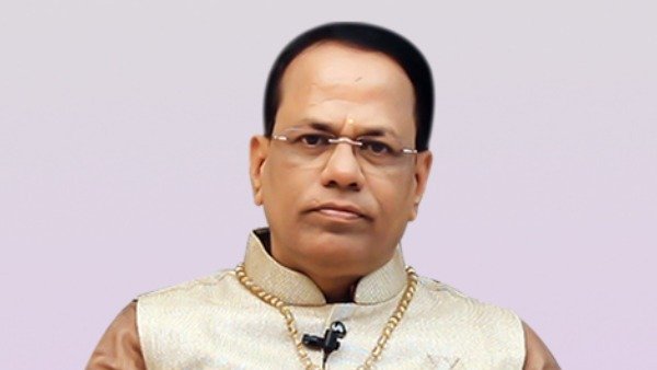 గురూజీ స్వయంగా పెళ్లి చేశారు