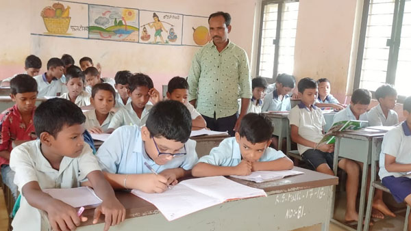 IAS officer B Navya has admitted her son to a govt tribal welfare school in Seethampeta IAS officer B Navya has admitted her son to a govt tribal welfare school in Seethampeta