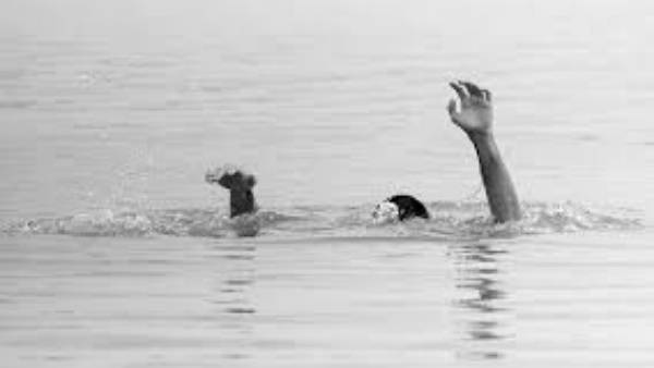 four youth drown in vizag rk beach, all are safe four youth drown in vizag rk beach, all are safe